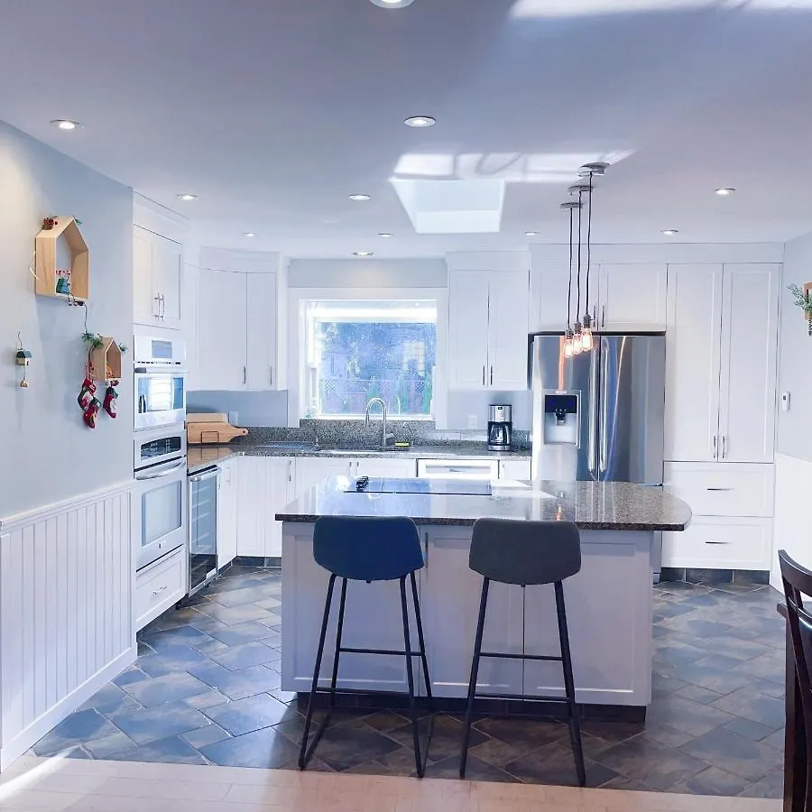 Quiet Three Bedrooms House Victoria 0*,  Canada