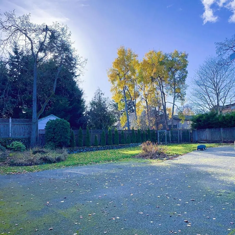 Villa Quiet Three Bedrooms House Victoria