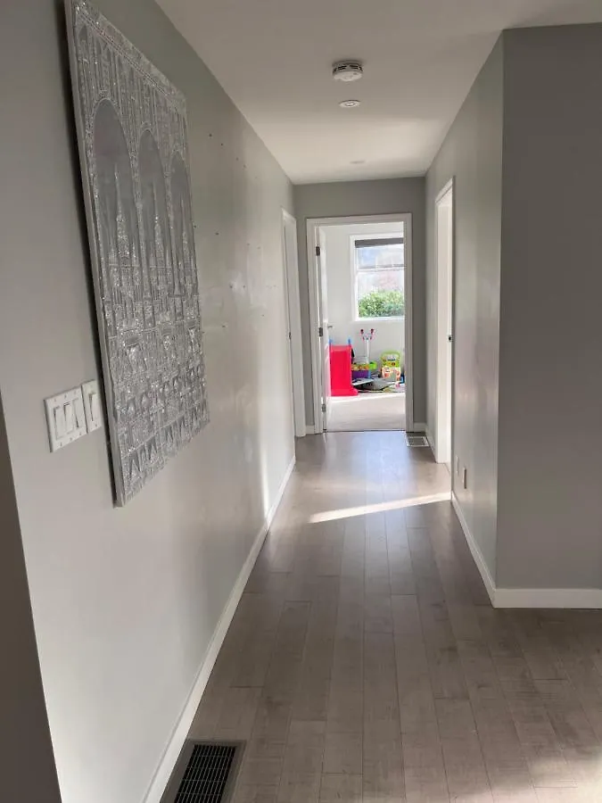 Villa Quiet Three Bedrooms House Victoria Canada